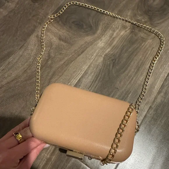 Elegant Cream Clutch - Picture 7 of 8